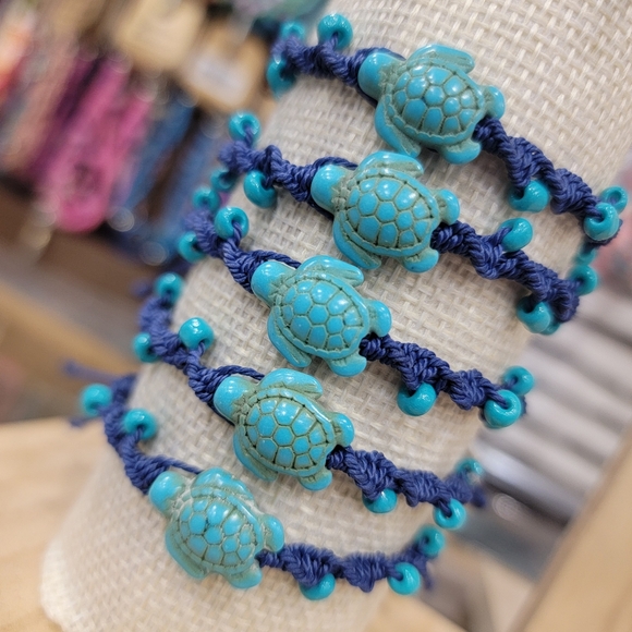 The Unbranded Brand Jewelry - 1pc Blue Turtle Beaded Bracelets